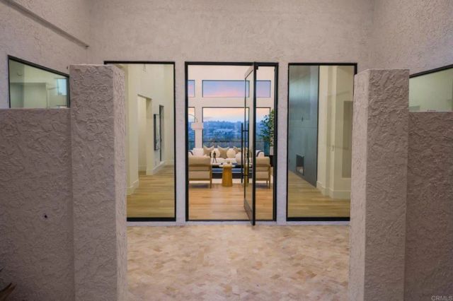 1561 La Plaza Drive, San Marcos, CA 92078