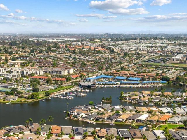 1561 La Plaza Drive, San Marcos, CA 92078