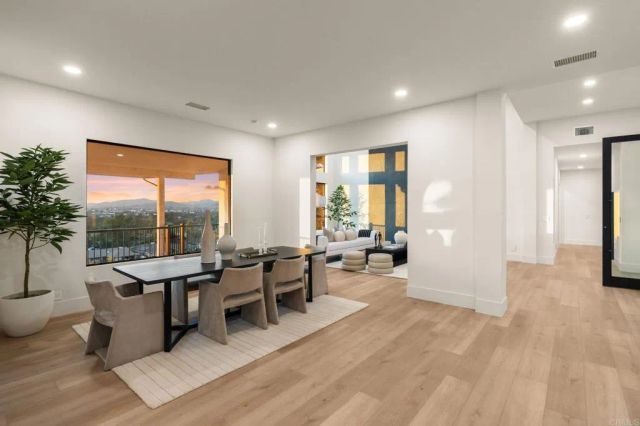 1561 La Plaza Drive, San Marcos, CA 92078