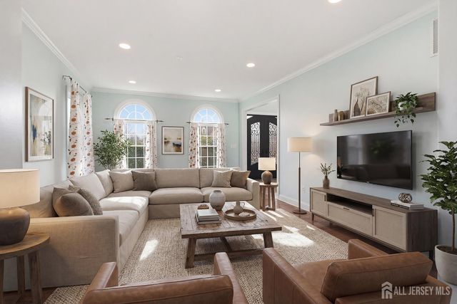 14 E Barnyard Court, Plainsboro, NJ 08536