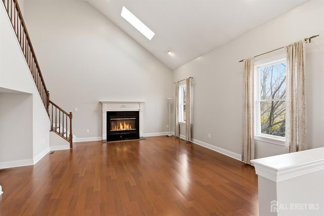 14 E Barnyard Court, Plainsboro, NJ 08536