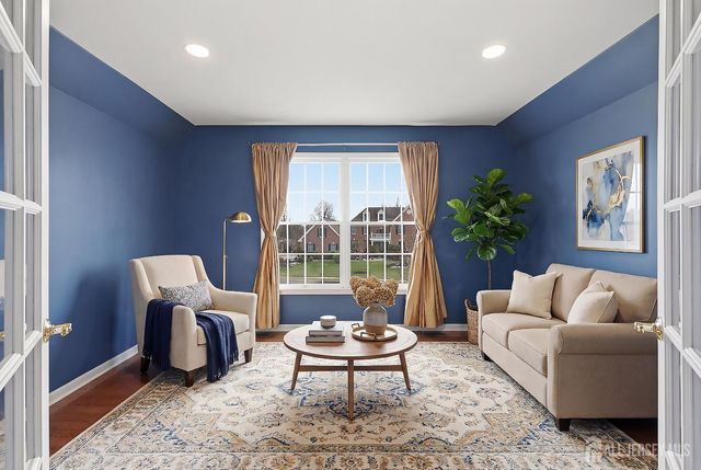 14 E Barnyard Court, Plainsboro, NJ 08536