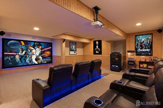 14 E Barnyard Court, Plainsboro, NJ 08536