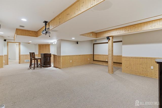 14 E Barnyard Court, Plainsboro, NJ 08536