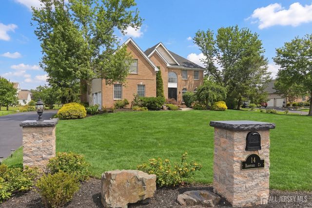 14 E Barnyard Court, Plainsboro, NJ 08536
