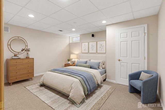 14 E Barnyard Court, Plainsboro, NJ 08536