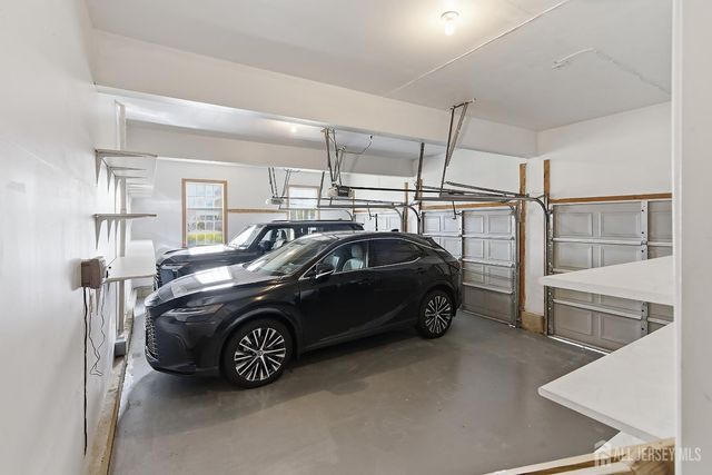 14 E Barnyard Court, Plainsboro, NJ 08536