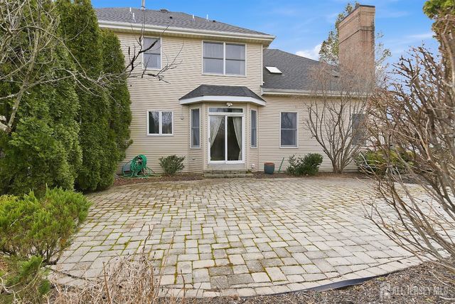 14 E Barnyard Court, Plainsboro, NJ 08536