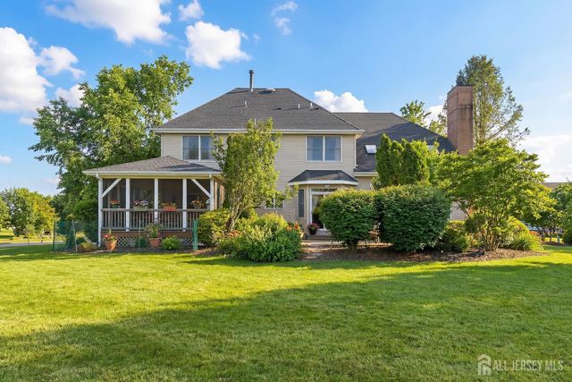 14 E Barnyard Court, Plainsboro, NJ 08536