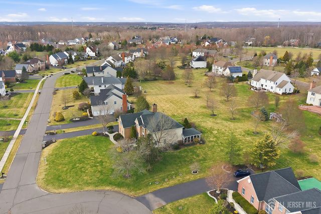 14 E Barnyard Court, Plainsboro, NJ 08536