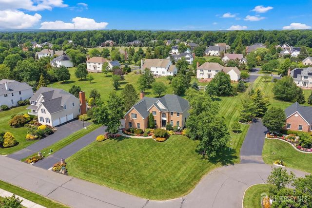 14 E Barnyard Court, Plainsboro, NJ 08536