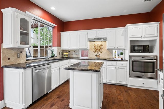 1307 Indian Lake Trail, Carrollton, TX 75007