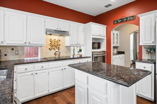 1307 Indian Lake Trail, Carrollton, TX 75007