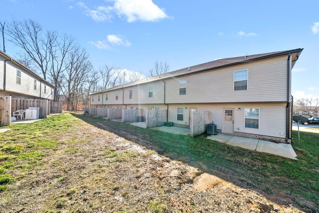 248 Smithson Ln Unit B, Clarksville, TN 37040