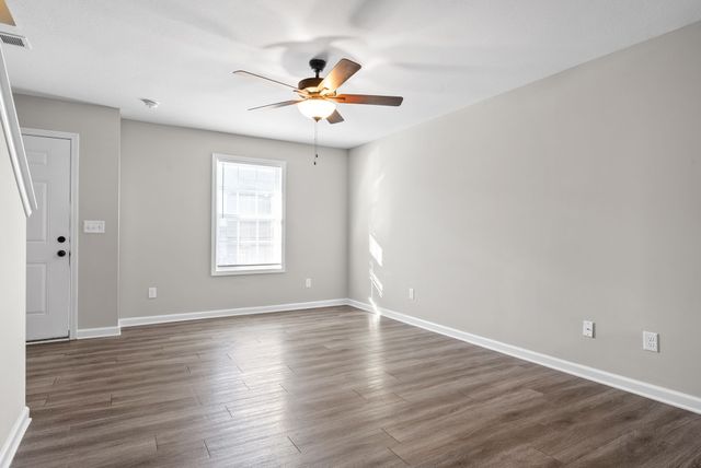 248 Smithson Ln Unit B, Clarksville, TN 37040