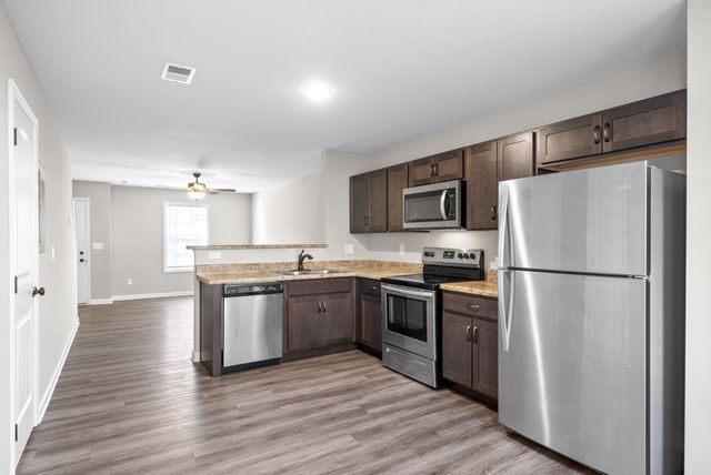 248 Smithson Ln Unit B, Clarksville, TN 37040