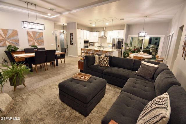 5713 VALLEY CEDAR Drive, El Paso, TX 79932