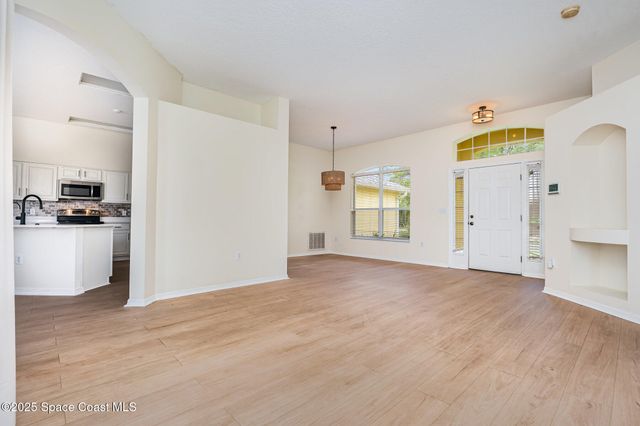 3197 Slama Avenue SE, Palm Bay, FL 32909