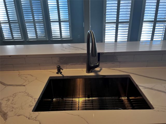 1802 Swaim Court, Arlington, TX 76001