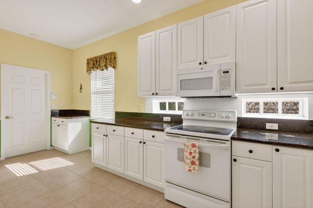 3634 NW Deer Oak Drive, Jensen Beach, FL 34957