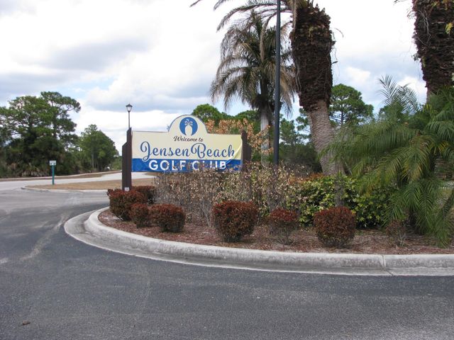 3634 NW Deer Oak Drive, Jensen Beach, FL 34957