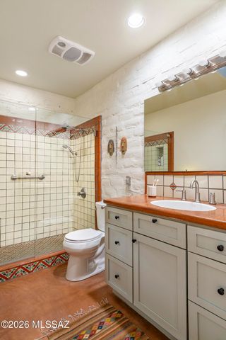 5094 E Fort Lowell Road, Tucson, AZ 85712