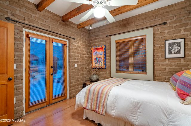 5094 E Fort Lowell Road, Tucson, AZ 85712