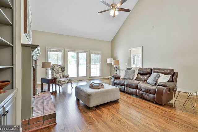 63 Clubview Drive, Newnan, GA 30265