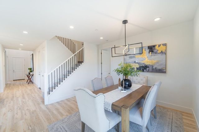 932 Tiffani Ct, Oakdale, CA 95361