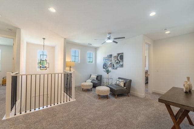 932 Tiffani Ct, Oakdale, CA 95361