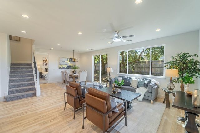 932 Tiffani Ct, Oakdale, CA 95361