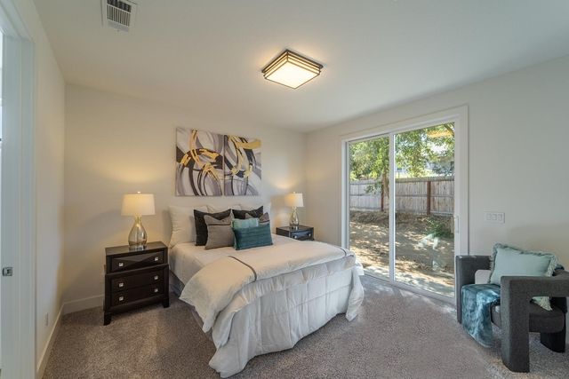 932 Tiffani Ct, Oakdale, CA 95361