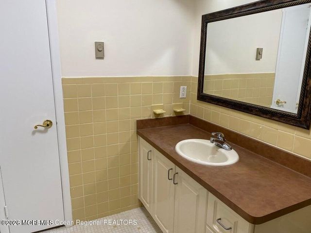 118 D Amberly Drive D, Manalapan, NJ 07726