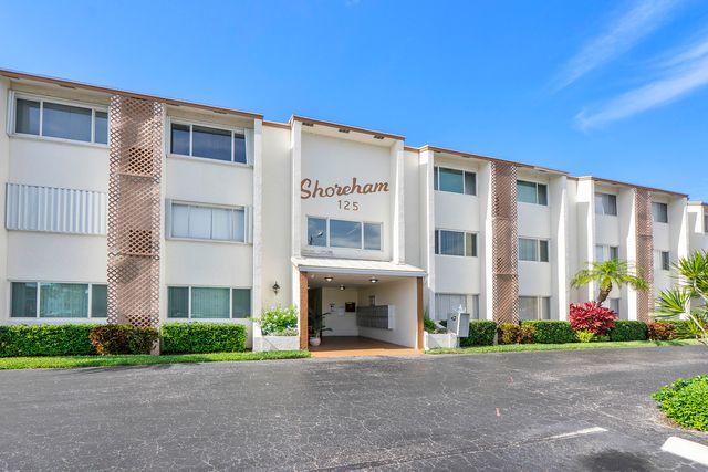 125 Shore Court 304a, North Palm Beach, FL 33408