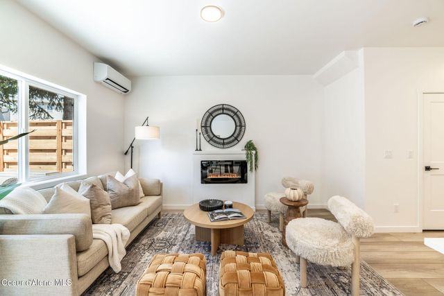 3707 N Torrey Pine Ln, Coeur D'alene, ID 83815