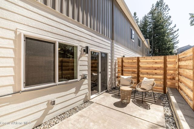 3707 N Torrey Pine Ln, Coeur D'alene, ID 83815