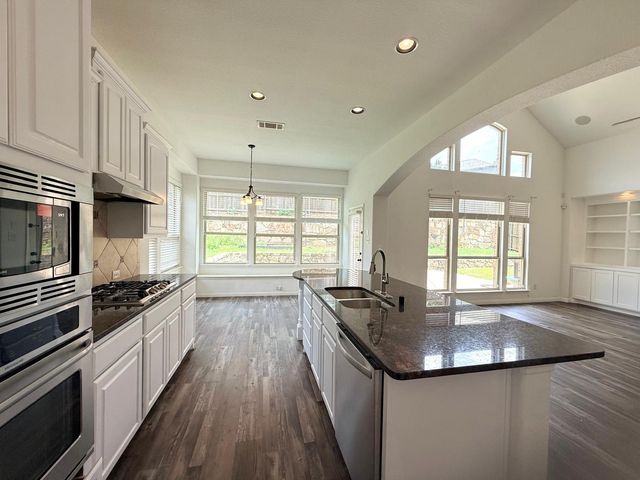 160 Stevenson Drive, Fate, TX 75087