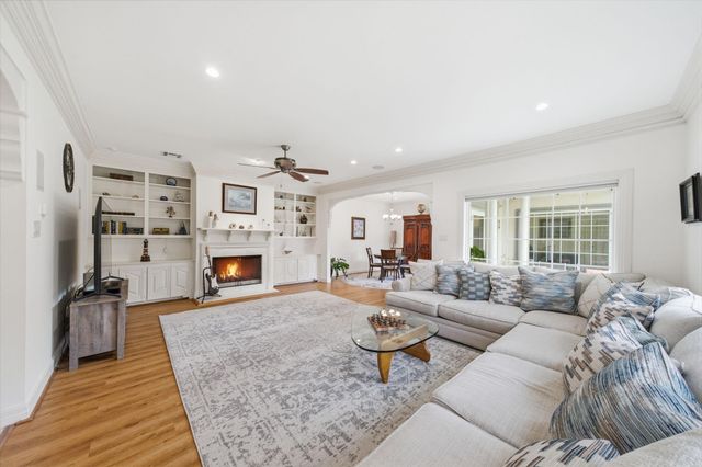 9584 Briar Forest Drive, Houston, TX 77063