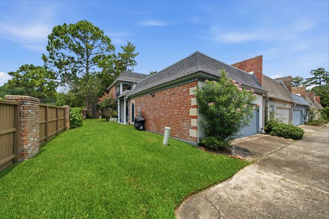 9584 Briar Forest Drive, Houston, TX 77063