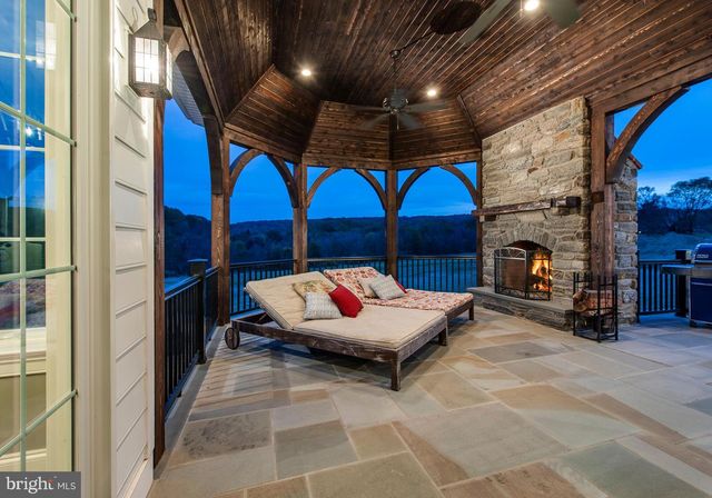 1339 CAROLANNES WAY #NT, West Chester, PA 19382