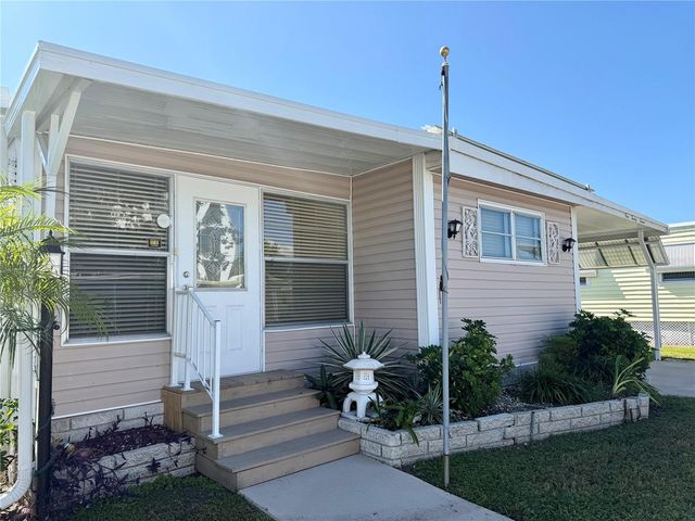 10399 67TH AVENUE 127, Seminole, FL 33772