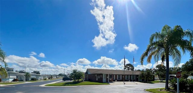 10399 67TH AVENUE 127, Seminole, FL 33772