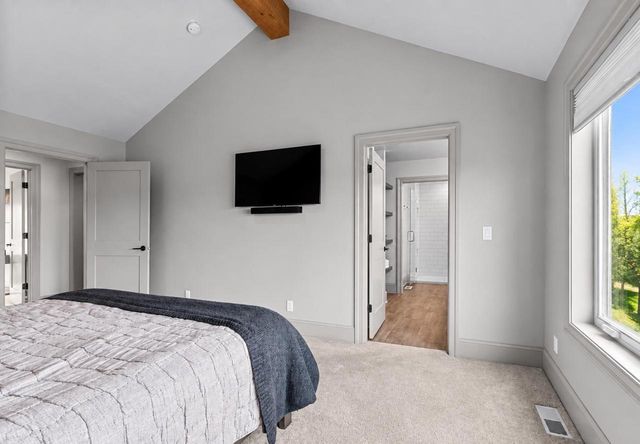 401 JERELYN COURT, Combined Locks, WI 54113