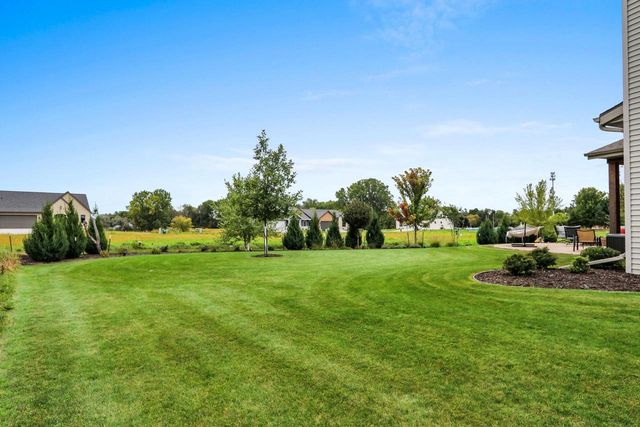 401 JERELYN COURT, Combined Locks, WI 54113