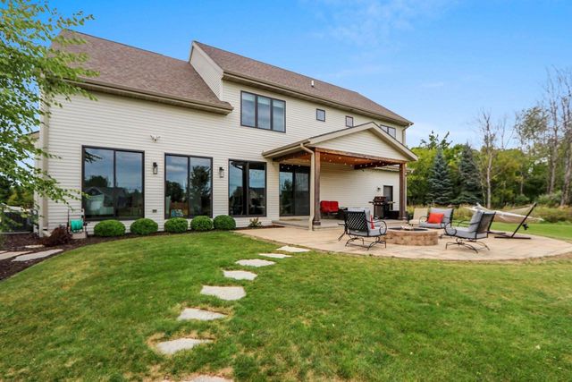 401 JERELYN COURT, Combined Locks, WI 54113