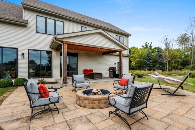 401 JERELYN COURT, Combined Locks, WI 54113