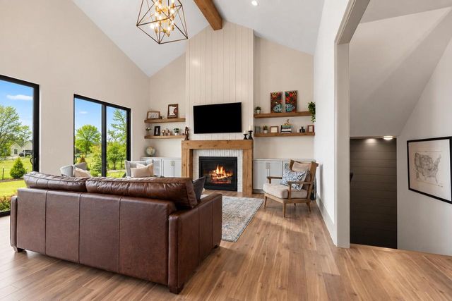 401 JERELYN COURT, Combined Locks, WI 54113