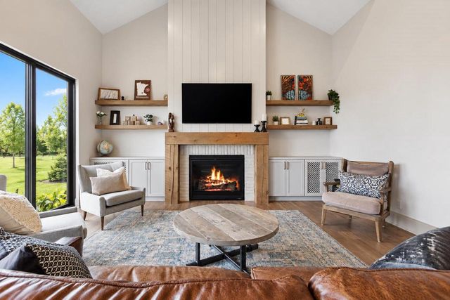 401 JERELYN COURT, Combined Locks, WI 54113