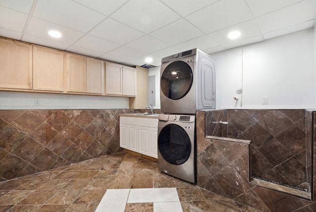 13080 W 28th Street, Zion, IL 60099