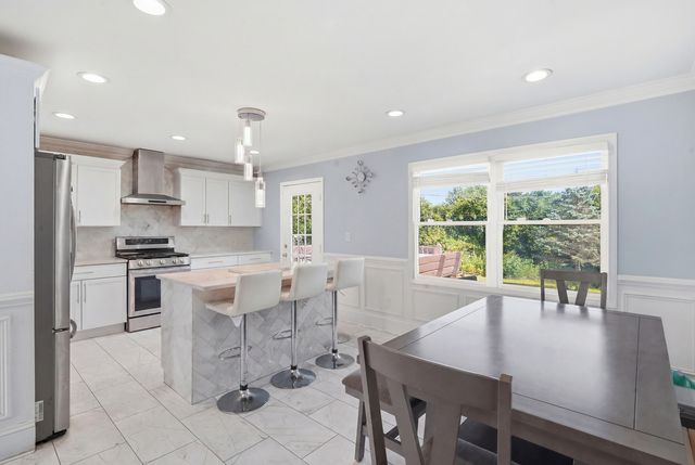 13080 W 28th Street, Zion, IL 60099